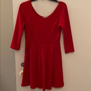 Red 3/4 length sleeve dress with pockets